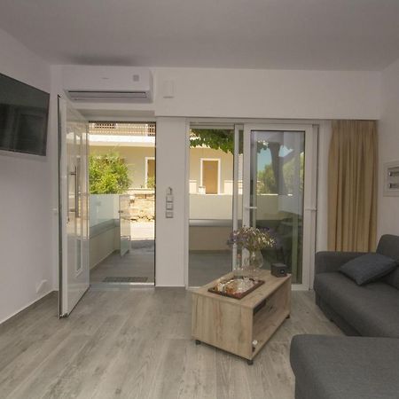 Anna'S Home Kíssamos Екстериор снимка